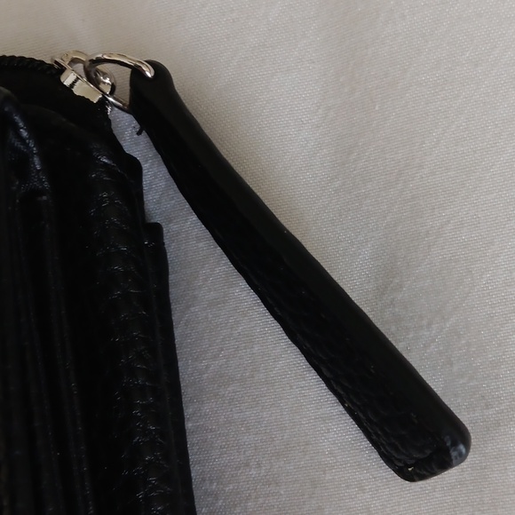 NEW,NO BOX. Black petite ladies wallet,by Tahari - Picture 3 of 8